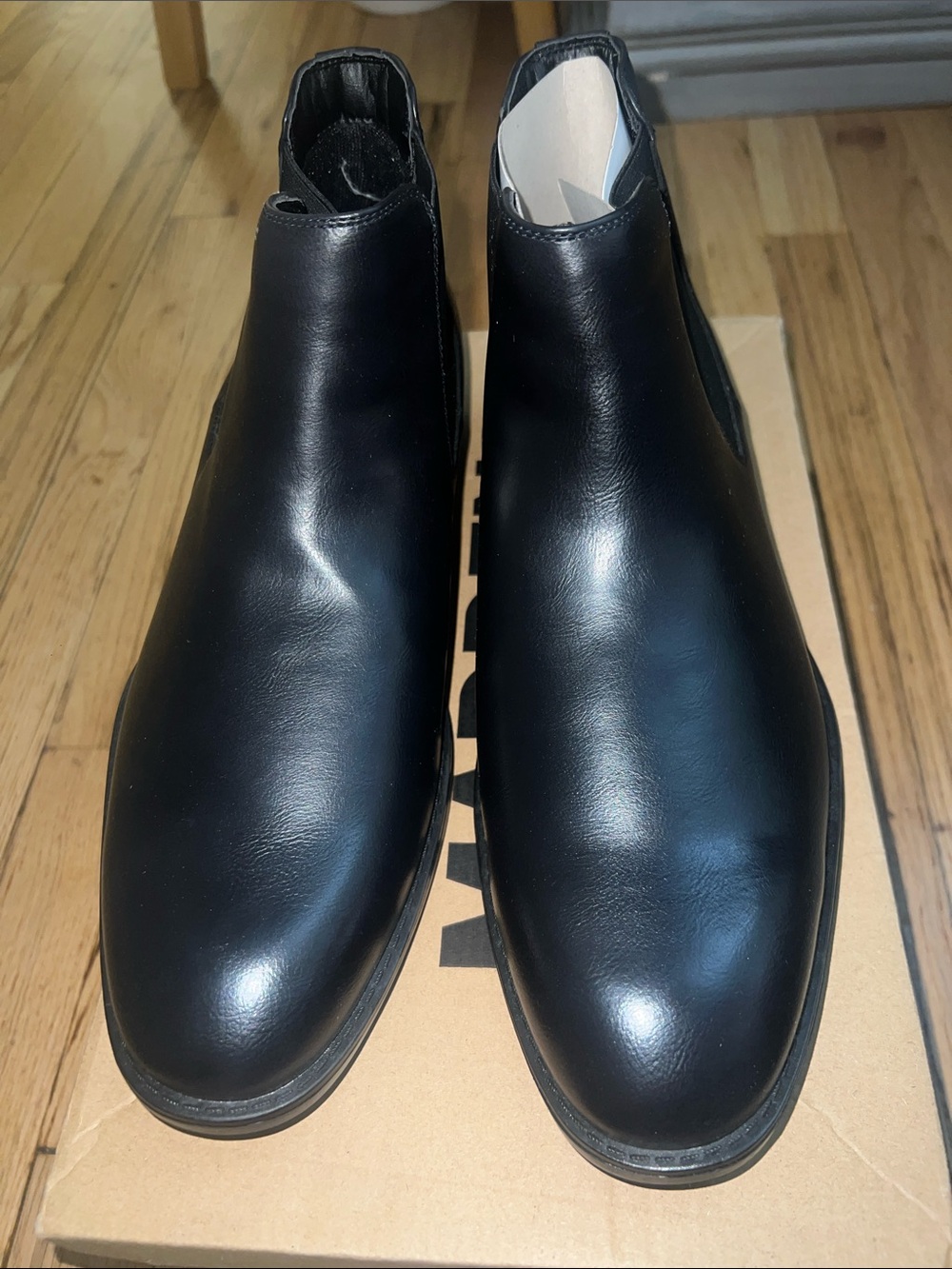 Classic Mens Black Leather Chukka Boots